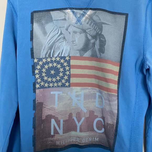 Tommy Hilfiger Baby Blue Graphic Crewneck Sweatshirt| Women's Medium - Picture 6 of 8